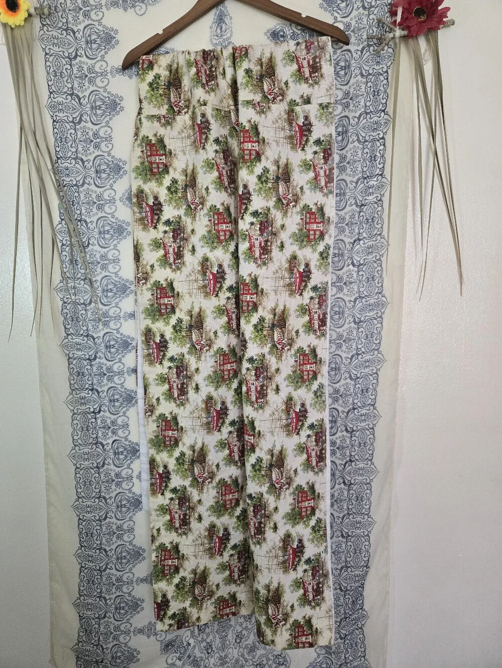 Vintage Coastal Farmhouse Valance Table Runner 87x19